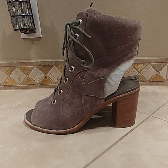 *CLeaRaNCe* SBICCA *Xandra* Ankle Sandal Sz 9 EUC - Picture 3 of 7